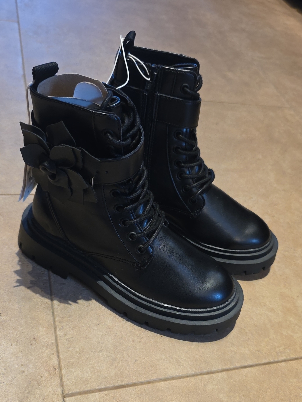 Zara Girl's Black Floral Accent Combat Boots. Size 1